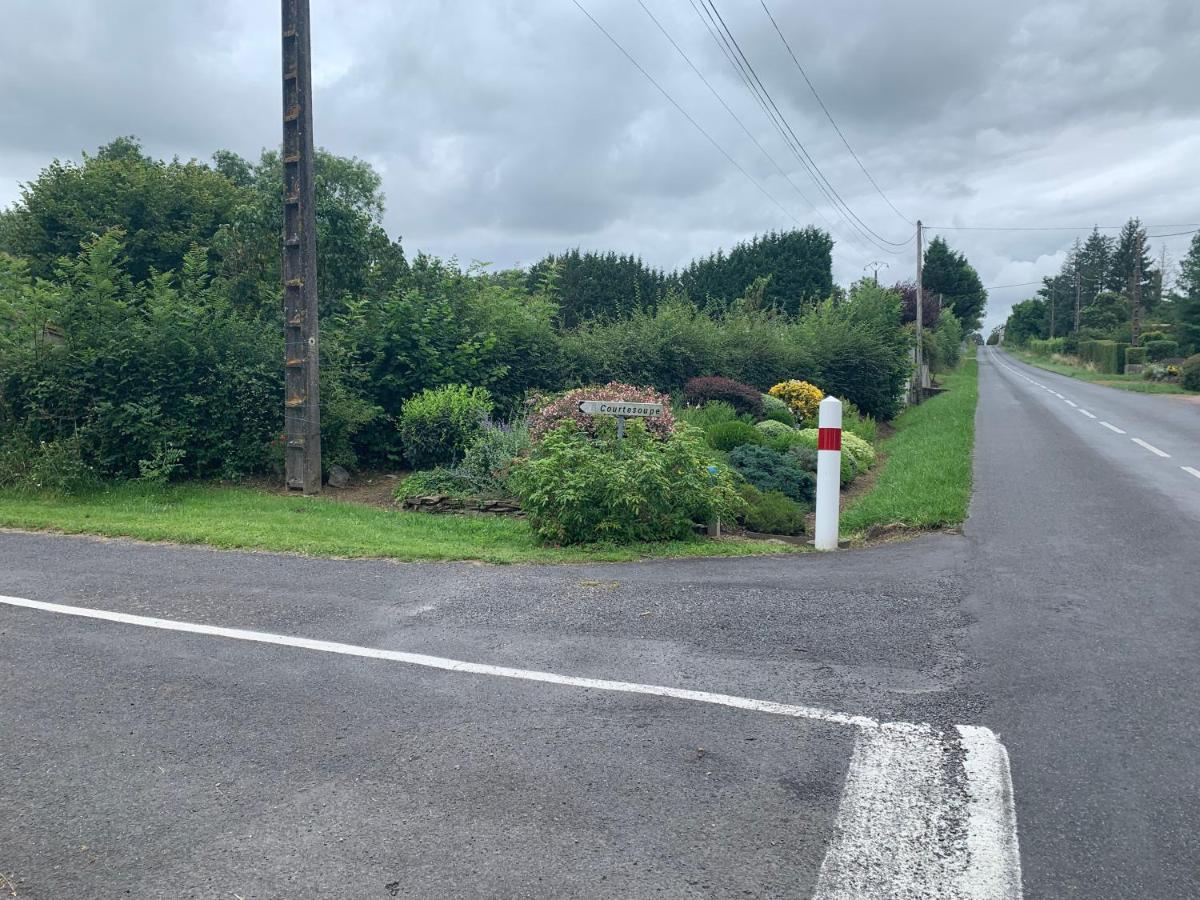 Long Meadow Gite France Asnieres-sur-Blour Buitenkant foto